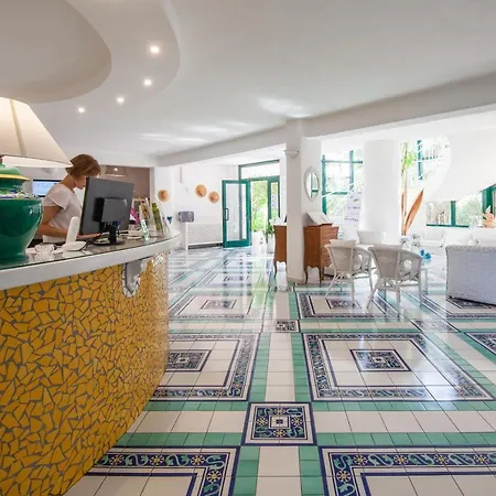 Otel Paradiso Terme & Con 5 Piscine Termali